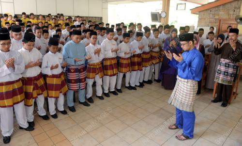 NS05_22082014_HARI_BERKABUNG