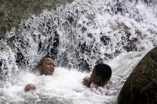 PUSAT REKREASI HUTAN LIPUR ULU BENDUL