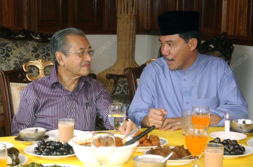 RUMAH TERBUKA