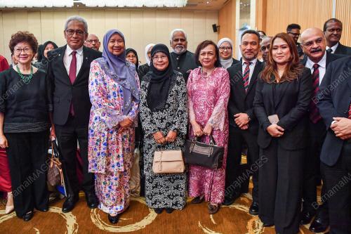 TUN TENGKU MAIMUN TUAN MAT