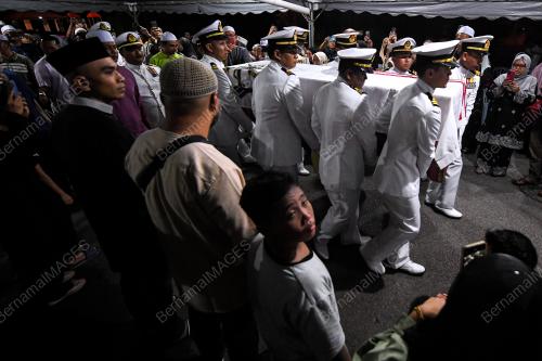 ALLAHYARHAM LFT KOMENDER MOHAMAD AMIRULFARIS MOHAMAD MARZUKHI