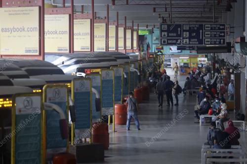 TINJAUAN HENTIAS BAS TERMINAL ONE