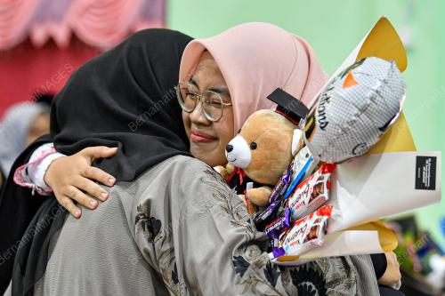 NUR KHAIRUN NISA' MUHAMAD SHAH