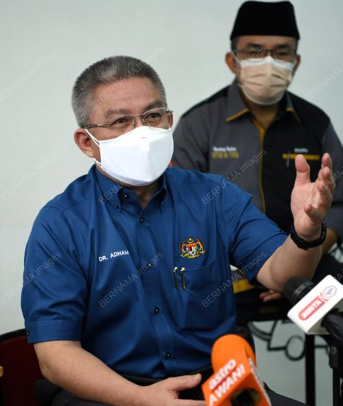 DATUK SERI DR ADHAM BABA