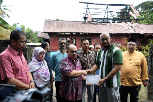 DATUK SERI SHAMSUL ISKANDAR MD AKIN