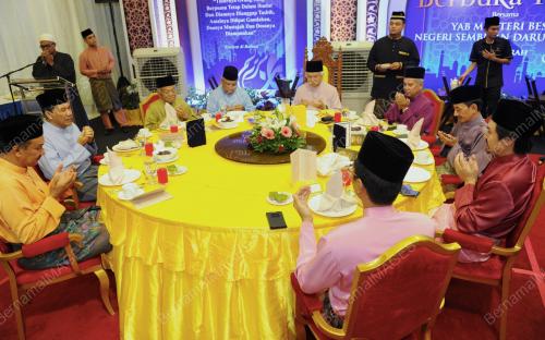 NS05_28052017_BERBUKA