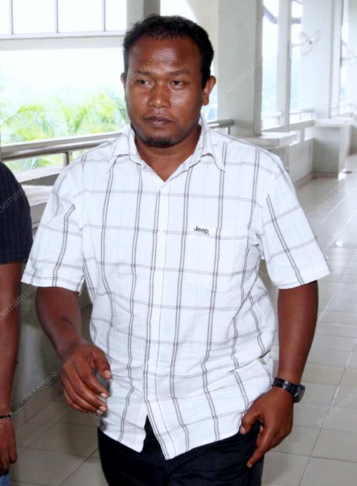 NS05_28062012_RASUAH_BOLA