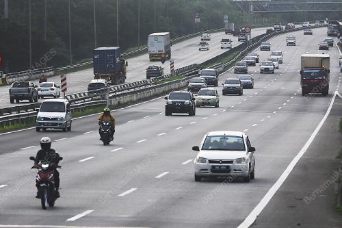 TINJAUAN ALIRAN TRAFIK PLUS DAN ANTARA BANDAR