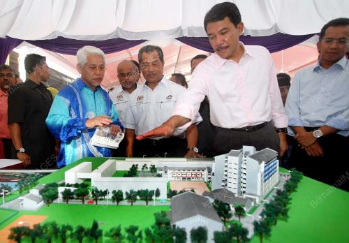 MUHYIDDIN YASSIN
