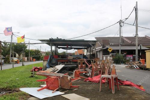BENCANA PUTING BELIUNG DI PORT DICKSON