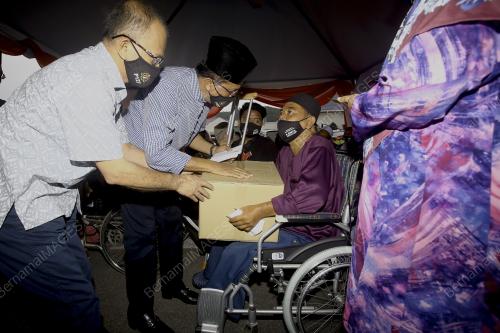 DATUK MOHD SALIM MOHD SHARIFF