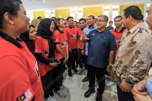 DATUK AARON AGO DAGANG