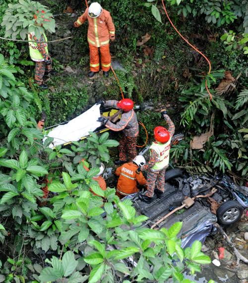 NS06_04042012_KEMALANGAN_MAUT