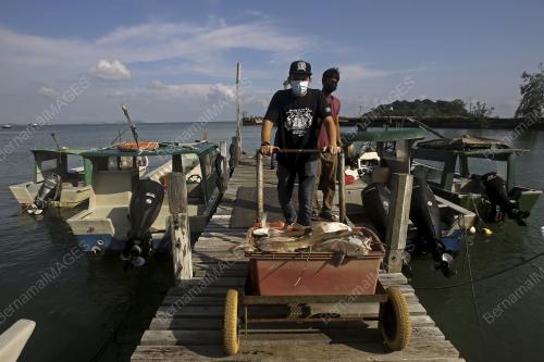 NELAYAN BUBU DI PORT DICKSON