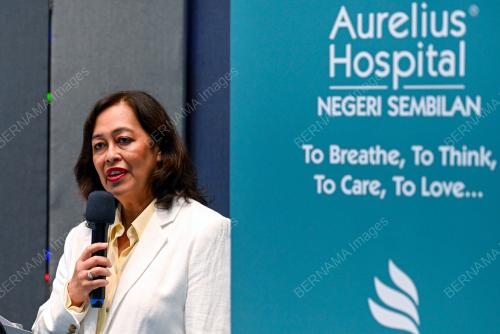HARI TERBUKA AURELIUS