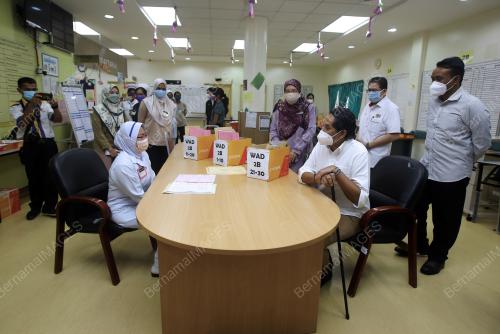 KHAIRY JAMALUDDIN