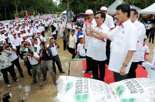 DATUK SERI SHAFIE APDAL