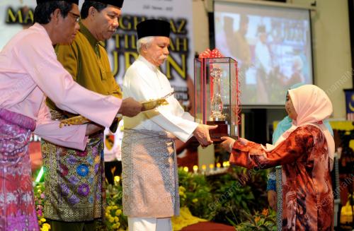 NS06_05022016_TUANKU_TILAWAH