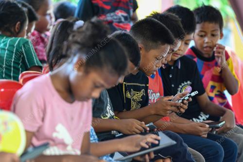 PROGRAM ADVOKASI DAN JANGKAUAN DIGITAL