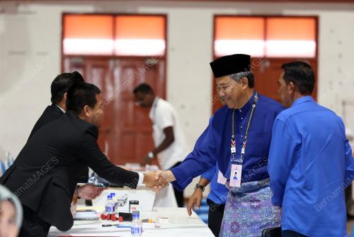 DATUK SERI MOHAMAD HASAN