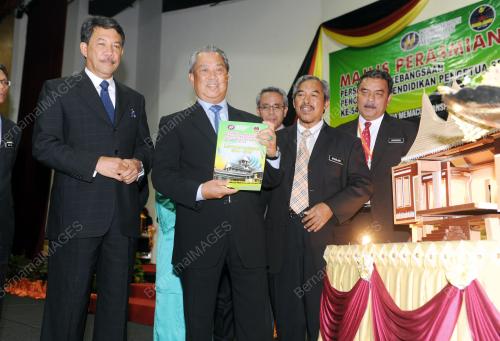 NS06_06042015_TPM_PERSIDANGAN