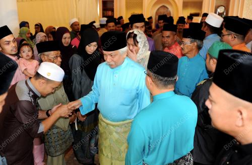 NS06_06072016_TUANKU_MUHRIZ
