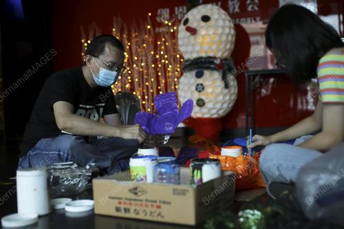 TINJAUAN PERSIAPAN HARI KRISMAS