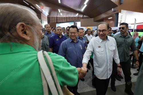 DATUK SERI ANWAR IBRAHIM