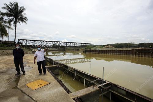 TINJAUAN KERJA BAIK PULIH TEBING LOJI RAWATAN AIR LINGGI