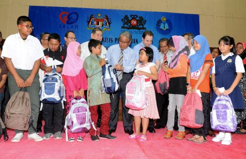 NS06_10122014_HASAN_SEKOLAH