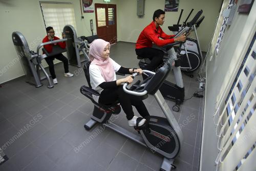 DATUK SERI DR ADHAM BABA