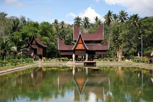 RUMAH GADANG KAMPUNG GAGU