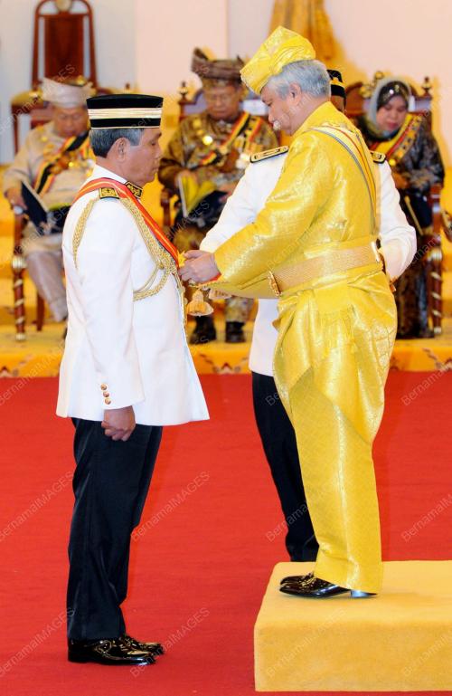 NS06_14012012_TUANKU_MUHRIZ
