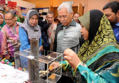 NS06_14102014_KONVENSYEN_GURU