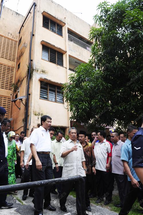TAN SRI MUHYIDDIN YASIN