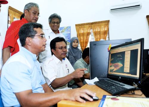 NS06_19052012_SHAFIE_PILAH