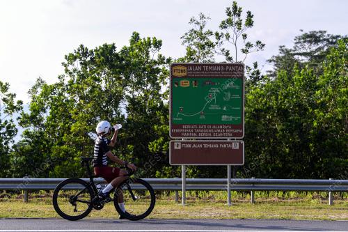 LEBUHRAYA TEMIANG-PANTAI