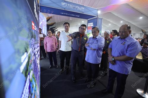 DATUK SERI AMINUDDIN HARUN