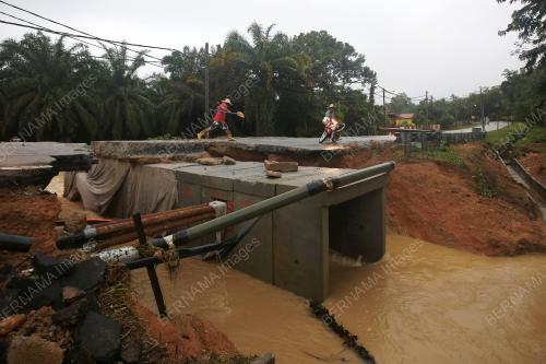BANJIR DI REMBAU