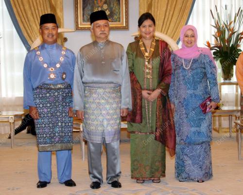 TUANKU MUHRIZ IBNI ALMARHUM TUANKU MUNAWIR