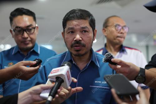 DATUK SERI MOHD UZIR MAHIDIN