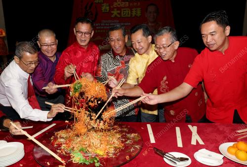 DATUK SERI AMINUDDIN HARUN