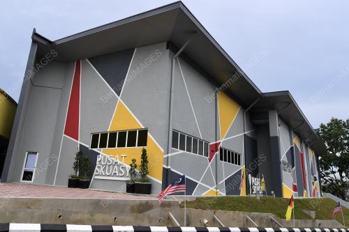 PUSAT SKUASY