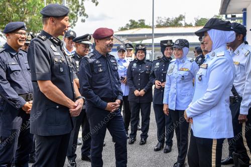 DATUK SERI MOHD YUSRI HASSAN BASRI