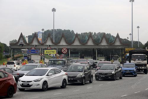 TINJAUAN ALIRAN TRAFIK PLUS DAN ANTARA BANDAR