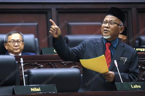 DATUK ISMAIL AHMAD