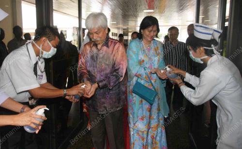 TUANKU MUHRIZ