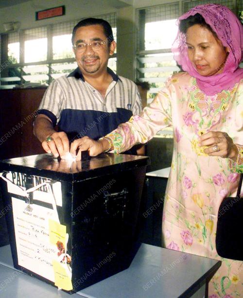 PILIHAN RAYA TELUK KEMANG