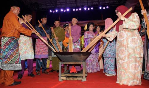 NS07_02082015_TERBUKA_MALAYSIA