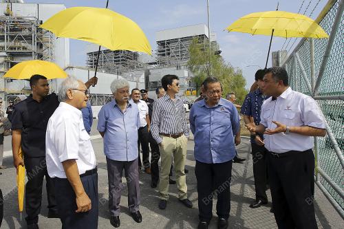 TUANKU MUHRIZ TUANKU MUNAWIR